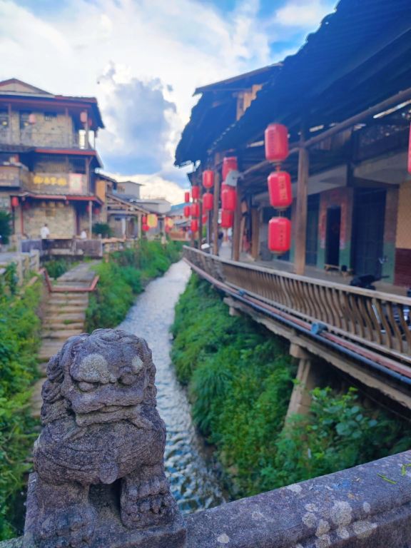 武夷山下梅古民+青龍大瀑布+國家公園1號線+月亮灣包車1日遊