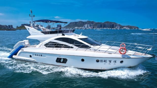 Корпоративный круиз на трехпалубной роскошной яхте с острова Феникс в Санья для 22 человек (минимальное время бронирования - 3 часа) + морская рыбалка + фрукты, напитки и минеральная вода + дайвинг