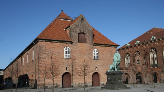 โคเปนเฮเกน Nyhavn + ปราสาท Kastellet + นิโคลัสเบิร์ก กริปโตเทค|รถเช่าเหมา จีน-อังกฤษ 1 วัน