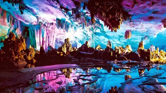 Guilin Day & Night Explorer: Reed Flute Cave, Jingjiang Princes' Palace & Night Cruise