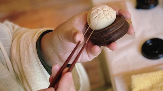 Taller de dulces japoneses en un elegante shikumen moderno + ceremonia del té al estilo Song - Shanghái - Eatwith