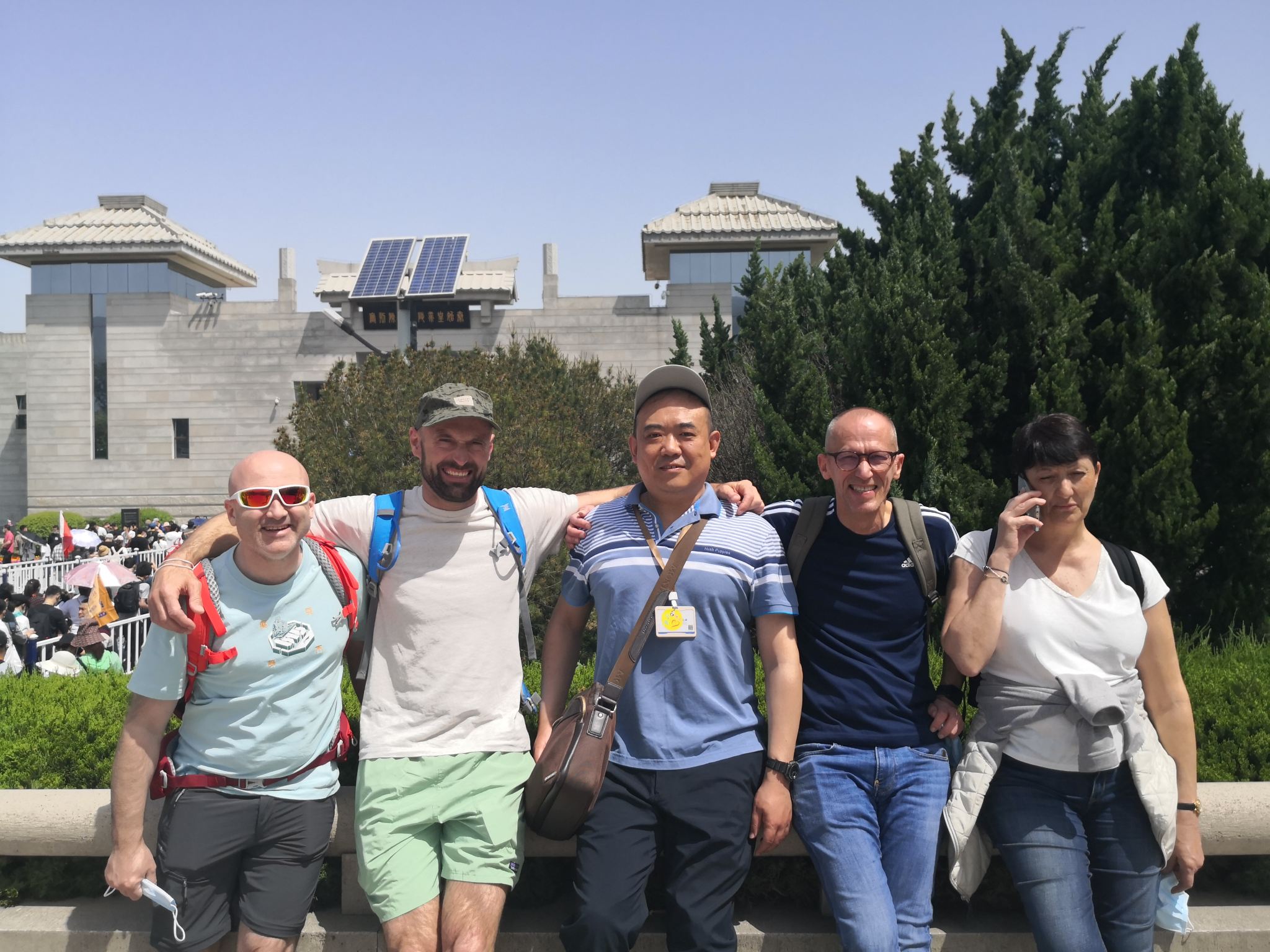 Xi'an Private Custom Tour: Terracotta Army + Optional Huaqing Palace, Giant Wild Goose Pagoda, City Wall 1-day Tour