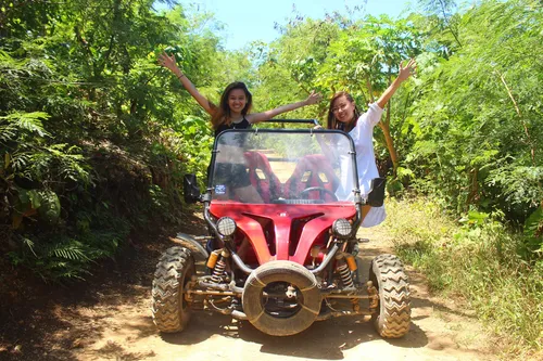 フィリピン・ボラカイ島のATVビーチバギー＆オフロードアドベンチャー