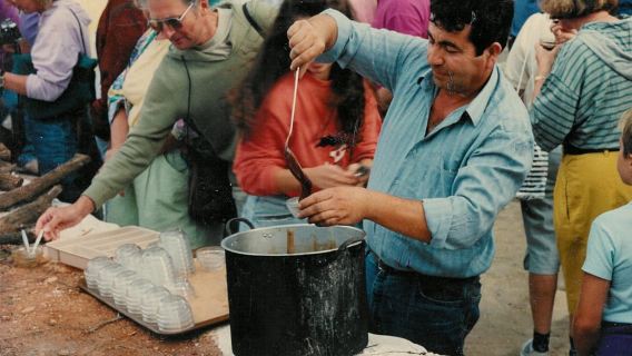 Museo all'aperto di Lychnostatis: Festa dell'uva ogni mercoledì