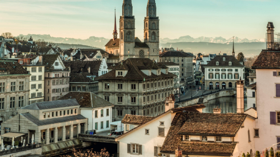 Tour tham quan thành phố Zurich bao gồm chuyến phà trên hồ Zurich và cáp treo lên Felsenegg
