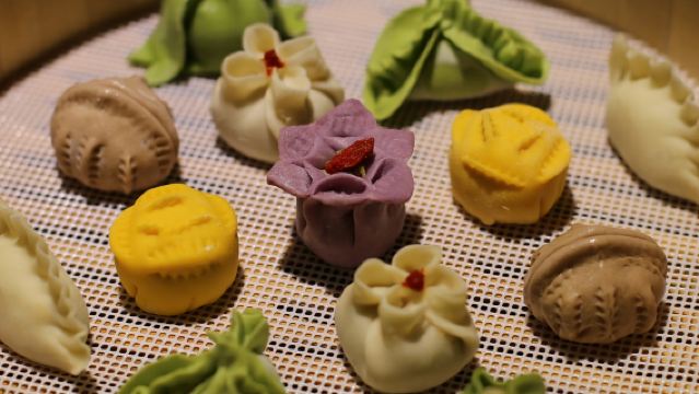Defachang Master Chef - Shaanxi Intangible Cultural Heritage Flower-Shaped Steamed Dumpling Handmade Experience