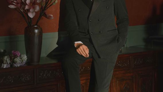 Anshan Tai'an multilingual guide services, private charter, customized travel planning, business accompaniment, and professional photography documentation.