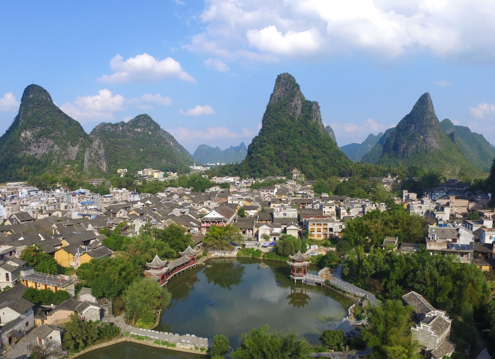 廣西梧州姚古鎮+秀水狀元村+百里水墨畫廊1日遊（不含門票）