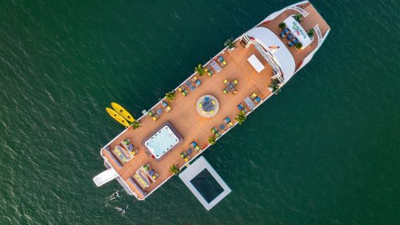 ฮาลอง เที่ยวอ่าวลานฮา พักกลางวัน พายเรือคายัค และว่ายน้ำ