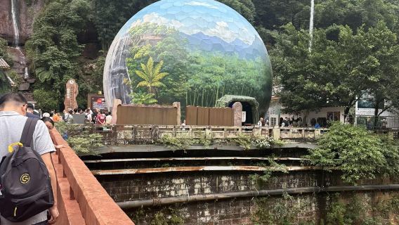 구이저우 쭌이 적수단하(츠수이단샤) + 빙안진 + 연자암 + 대폭포 당일 치기 여행 (중영문 서비스 제공)