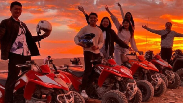 มาร์ราเกช: ทริปขี่ควอดและอูฐในทะเลทรายอากาฟาย พร้อมอาหารเย็นและโชว์