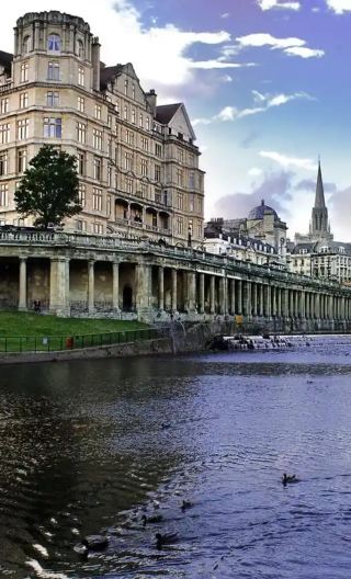 Stonehenge + Bath 1-day tour|Sufficient tour duration|Multiple packages available