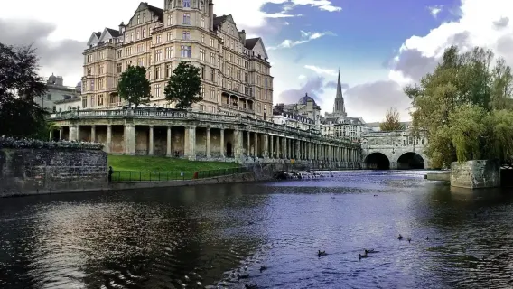 Stonehenge + Bath 1-day tour|Sufficient tour duration|Multiple packages available