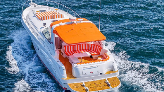 เช่าเรือส่วนตัวที่พัทยา ประเทศไทย | เลือกเรือยอชท์หลากหลายแบบ | สนุกกับเวลาส่วนตัวบนท้องทะเล หรือเลือกประสบการณ์ดำน้ำลึกที่เกาะสามเกาะ