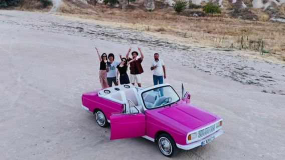 Capadócia em Vagão Clássico (Pôr do Sol de 2 Horas) incluindo Transfer e Desembarque