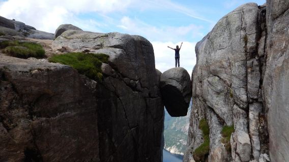 Dagsvandretur til Kjerag og Kjeragbolten fra Stavanger, Norge (med hoteltransport)