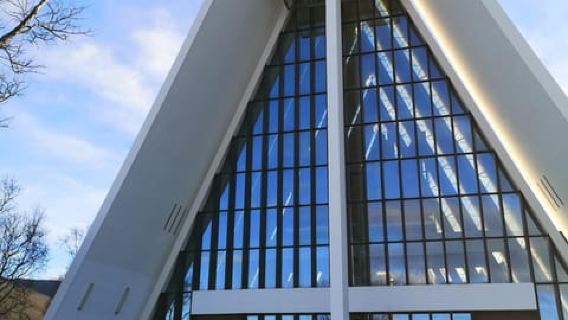 Tour of Tromsø Island with visit to Arctic Cathedral