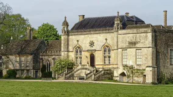 Passeio de um dia pelos locais de filmagem de Harry Potter em Lacock + Cotswolds em Londres, Inglaterra [Tour em grupo em inglês]