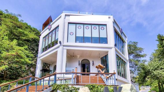 Eatwith - Sharing Moments - Dalian - Enjoy a hand-brewed coffee experience with a panoramic view of the mountains and the sea on the coastal road where the locust flowers are in full bloom - Yirgacheffe Coffee Class