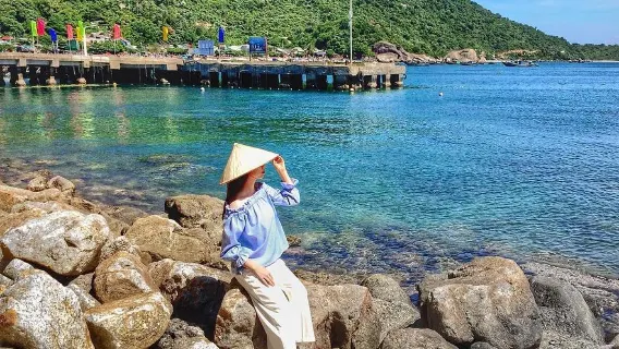 Private tour price range for Island Tours from Da Nang from 121 USD and average 121 USD Private tour price range for Island Tours from Da Nang from 121 USD and average 121 USD