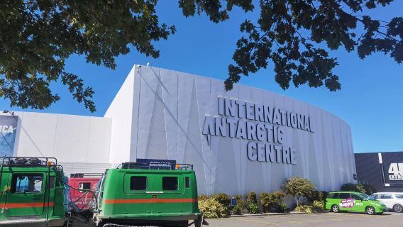 ทัวร์วันเดียว/ทัวร์หลายวัน ศูนย์แอนตาร์กติกนานาชาติไครสต์เชิร์ช + จัตุรัสมหาวิหาร + สะพานแห่งความทรงจำในนิวซีแลนด์ พร้อมบริการภาษาอังกฤษและภาษาจีน