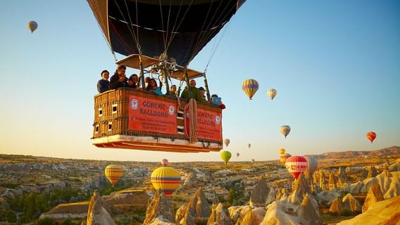 Cappadocia: Goreme Hot Air Balloon Flight at Sunrise