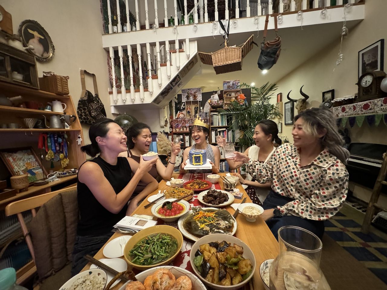 Eatwith-Beijing-Enjoy Authentic Beijing Home-Cooked Dishes in a Cozy Family Café
