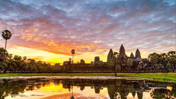 Cambodia Siem Reap Small Circle Bayon Temple + Ta Prohm Temple + Phnom Bakheng Temple one-day tour- trip