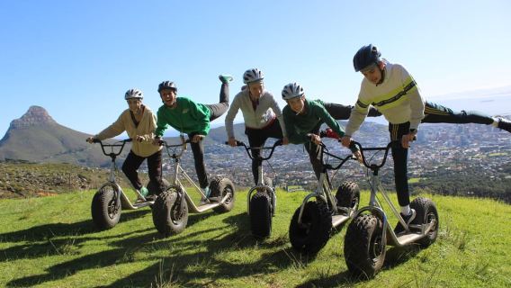 ケープタウン：テーブルマウンテン・グラビティスクーターツアー