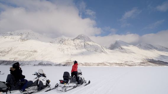 Tromsø: Lyngen Alps Snowmobile Safari