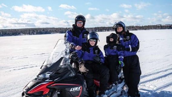 Rovaniemi: Family Snowmobiling Trip