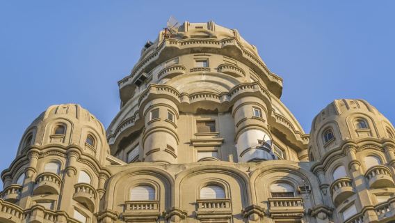 Montevideo: Billete oficial para el Palacio Salvo con tour guiado