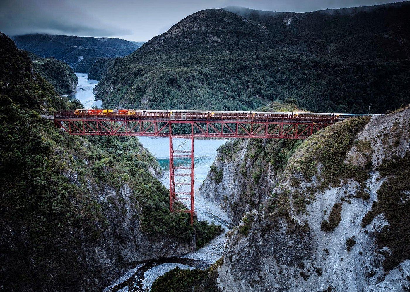 Christchurch Arthur's Pass and Alpine Scenic Train Day Tour [English Group]
