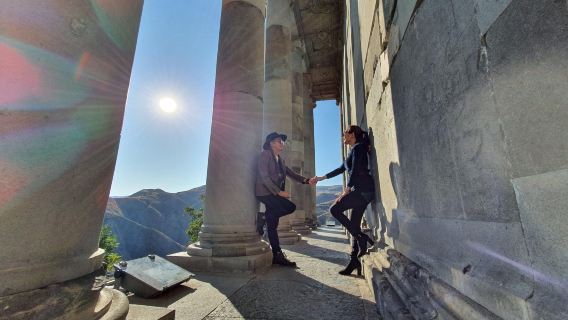 Tour privado por Garni, el monasterio de Geghard, Echmiadzin y Zvartnots