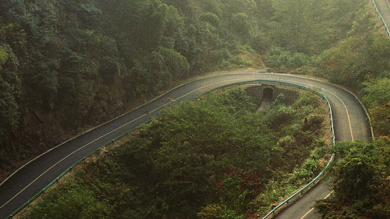 From Tokyo: 1-day tour to Automobile Museum + Ikaho Hot Spring Street + Mount Haruna + Lake Haruna