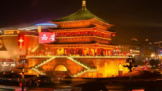 Excursión privada de un día en Xi'an: Museo de los Guerreros de Terracota y Caballos de Qin Shihuang y espectáculo inmersivo Las Doce Horas de Chang'an