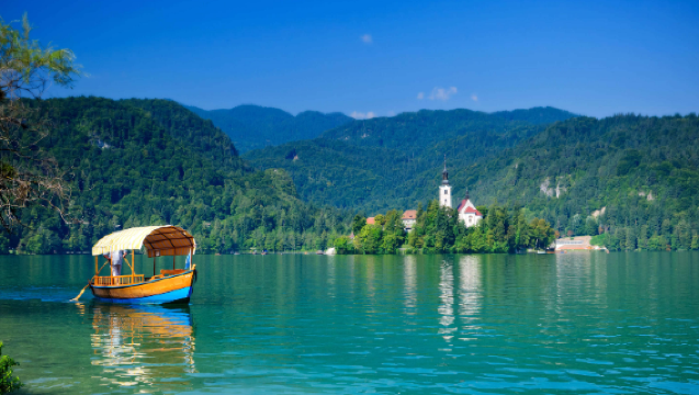 One-Day Group Tour to Lake Bled, Postojna Cave, and Predjama Castle