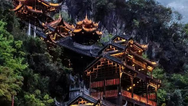 九黎城+烏江遊船+龔灘古鎮一日遊