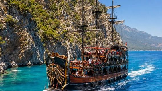 Passeio de ilha em ilha no Mar de Gelatina em Fethiye, Turquia (fotos no Vale das Borboletas + mergulho livre + festa com bolhas)