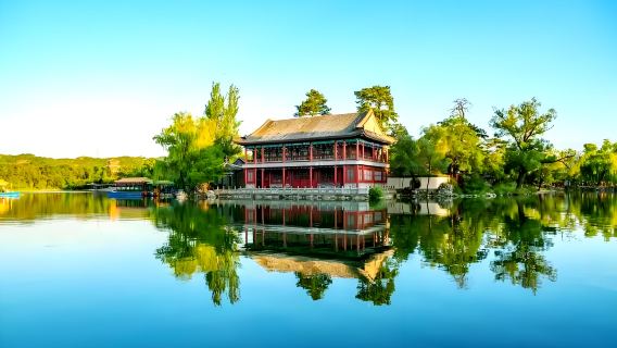 One-day private tour of Chengde Mountain Resort + Puning Temple + Zongcheng Temple + Xumifushou in Hebei