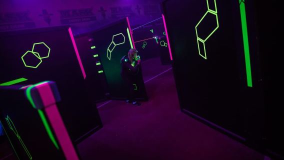 シュトゥットガルト：室内レーザータグ体験