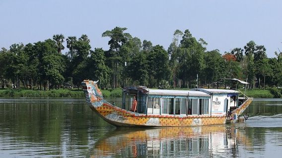 HueTours