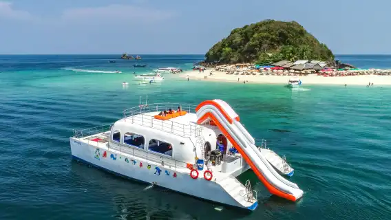 [จัดทริปวันเดียว] ทัวร์เกาะไข่ภูเก็ต สปีดโบ๊ท ครึ่งวัน [รับที่โรงแรม]|ไกด์ ชาวจีนและอังกฤษ