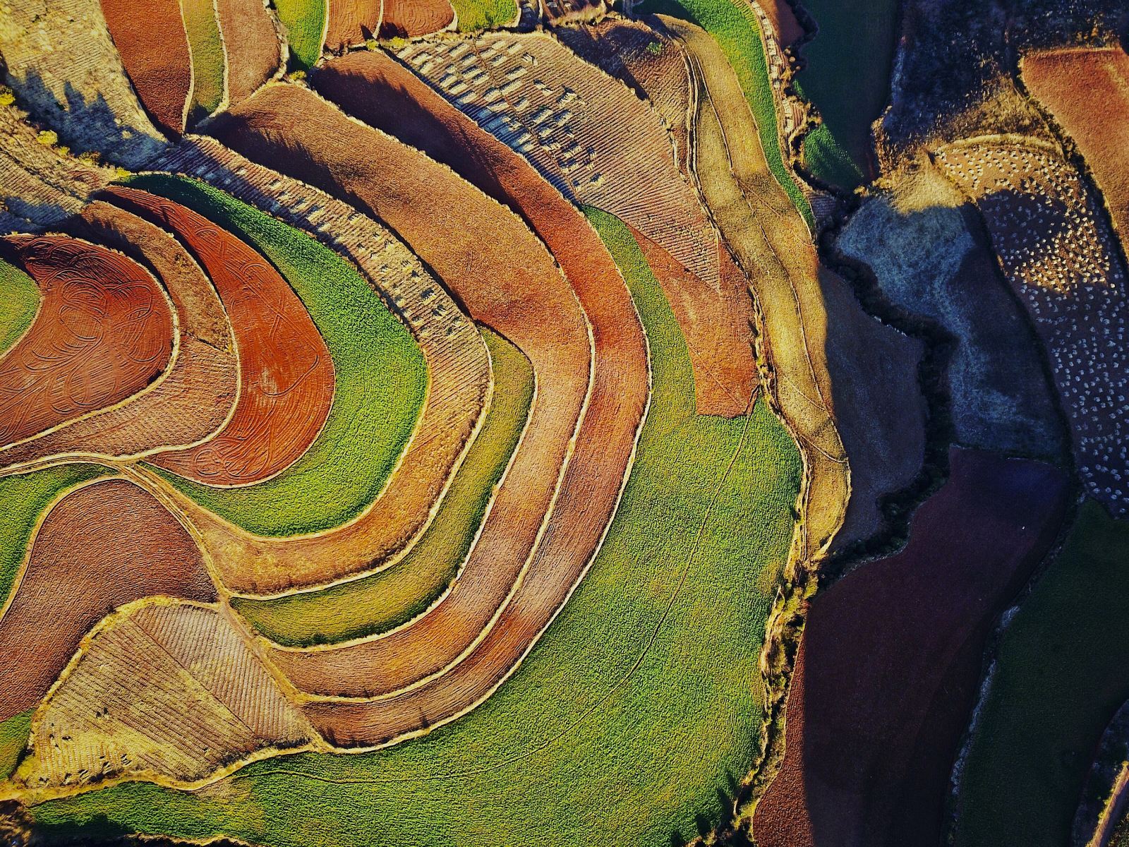 Private Dongchuan Red Land Adventure from Kunming – Witness Nature's Masterpiece