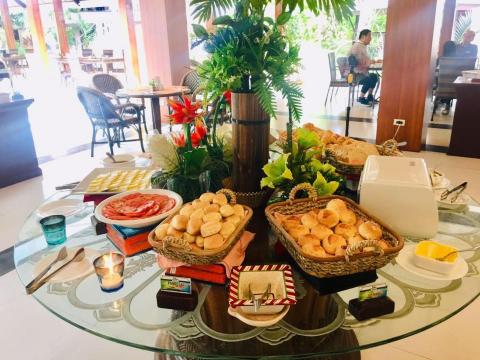 長灘島：天堂花園酒店Paradise Garden 自助午餐/自助晚餐