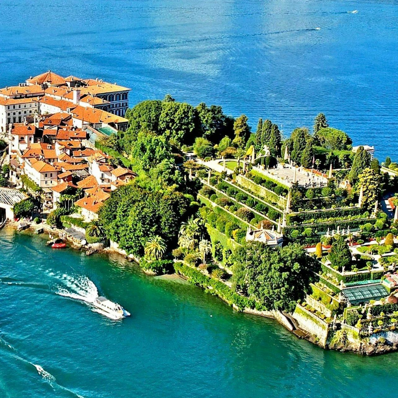 Isola dei Pescatori e Isola Bella: tour in barca hop-on hop-off