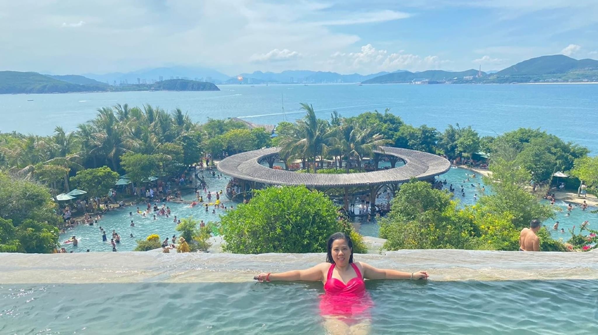 Group tour Nha Trang island and Mudbath at Tam island