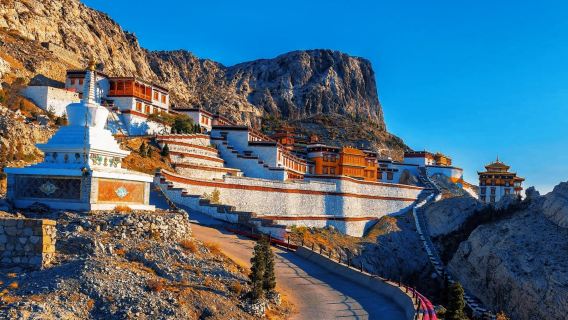 Yinchuan Departure Inner Mongolia Manbalaseng Temple Wuhai Lake Day Tour with Distant View of Gandur Mountain, Includes Star Bottle and Dust Mask