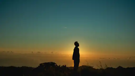 巴杜爾火山日出健行和天然溫泉