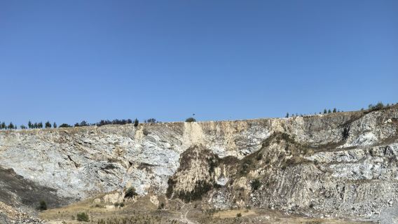 Shandong Gaomi Red Sorghum Film and Television City, Mo Yan's Former Residence, and Baiyang Mountain scenic area 1-day tour(English available)